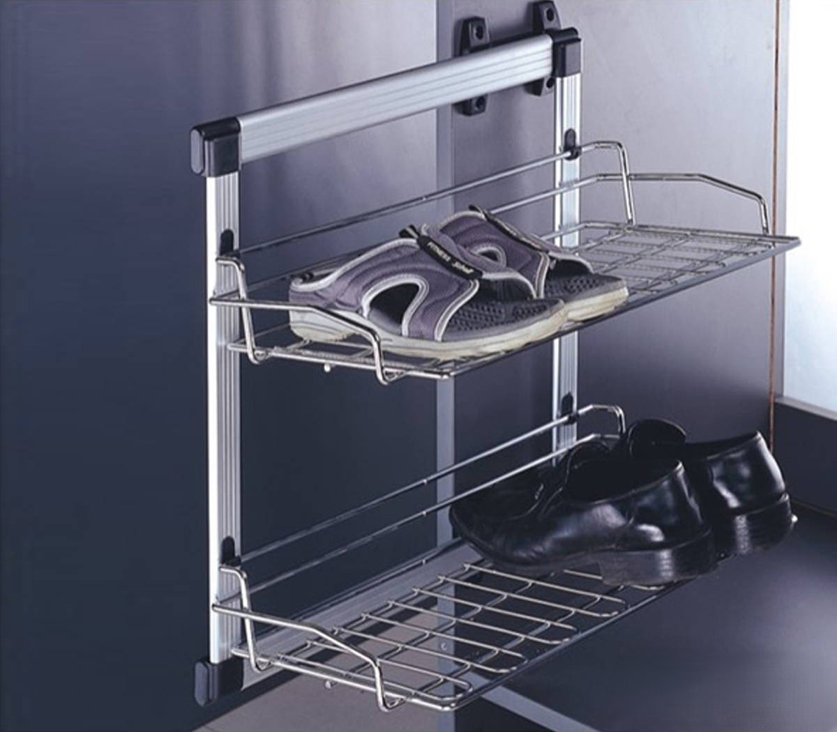 PULL-OUT SHOE RACK
