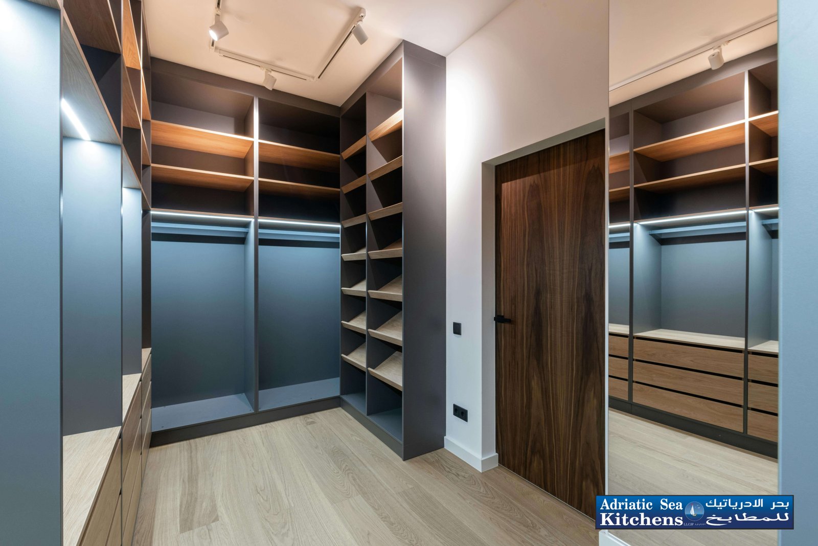 Walk-In Dressing Rooms Masterpiece